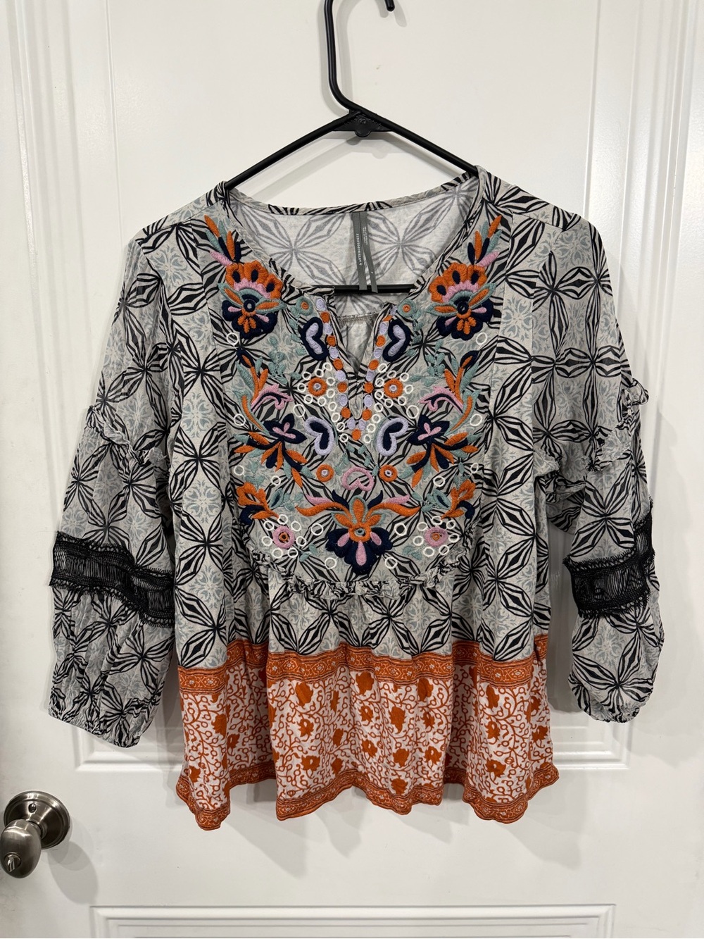 Anthropology Boho Embroidered Floral Peasant Top